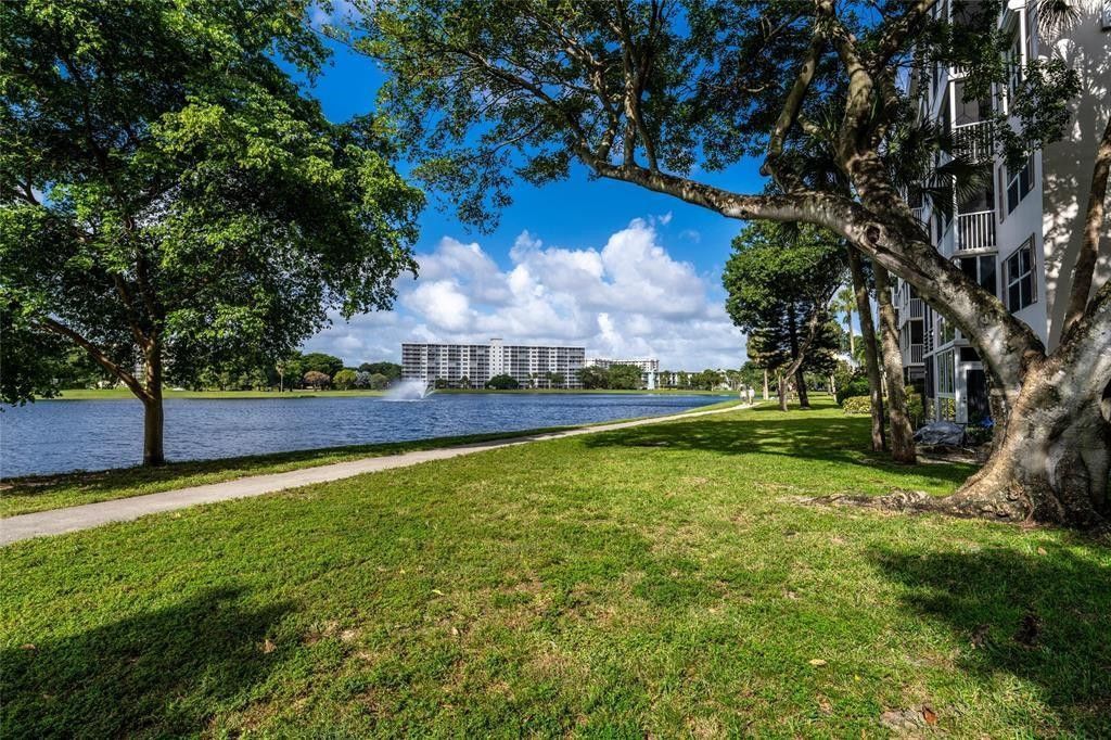 2801 N Palm Aire Drive, Unit 205, Pompano Beach, FL 33069 Photo