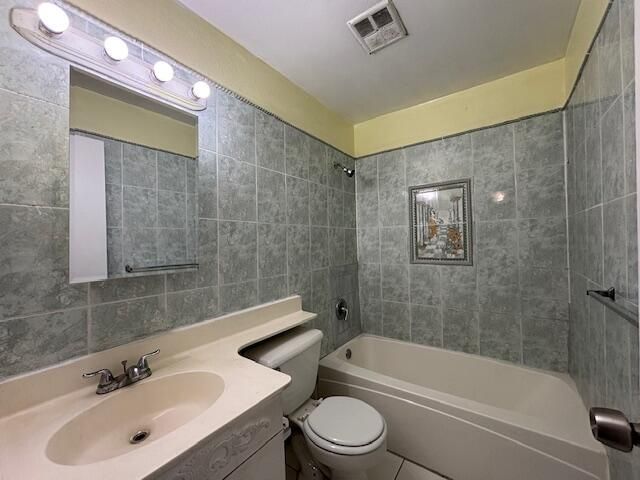 5844 Blueberry Unit 68 Court, Lauderhill, FL 33313 Photo