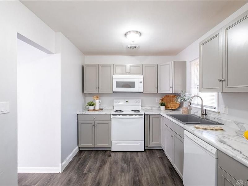 4701 Tall Oaks Drive, Dayton, OH 45432 Photo 7