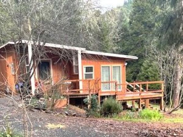 206 Lower Wolf Creek Road, Wolf Creek, OR 97497
