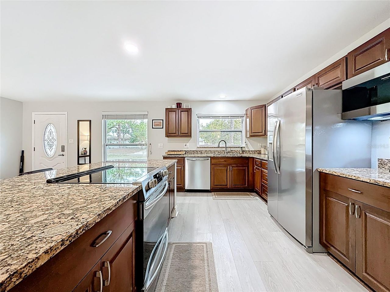 2400 Granada Circle W, Saint Petersburg, FL 33712 Photo