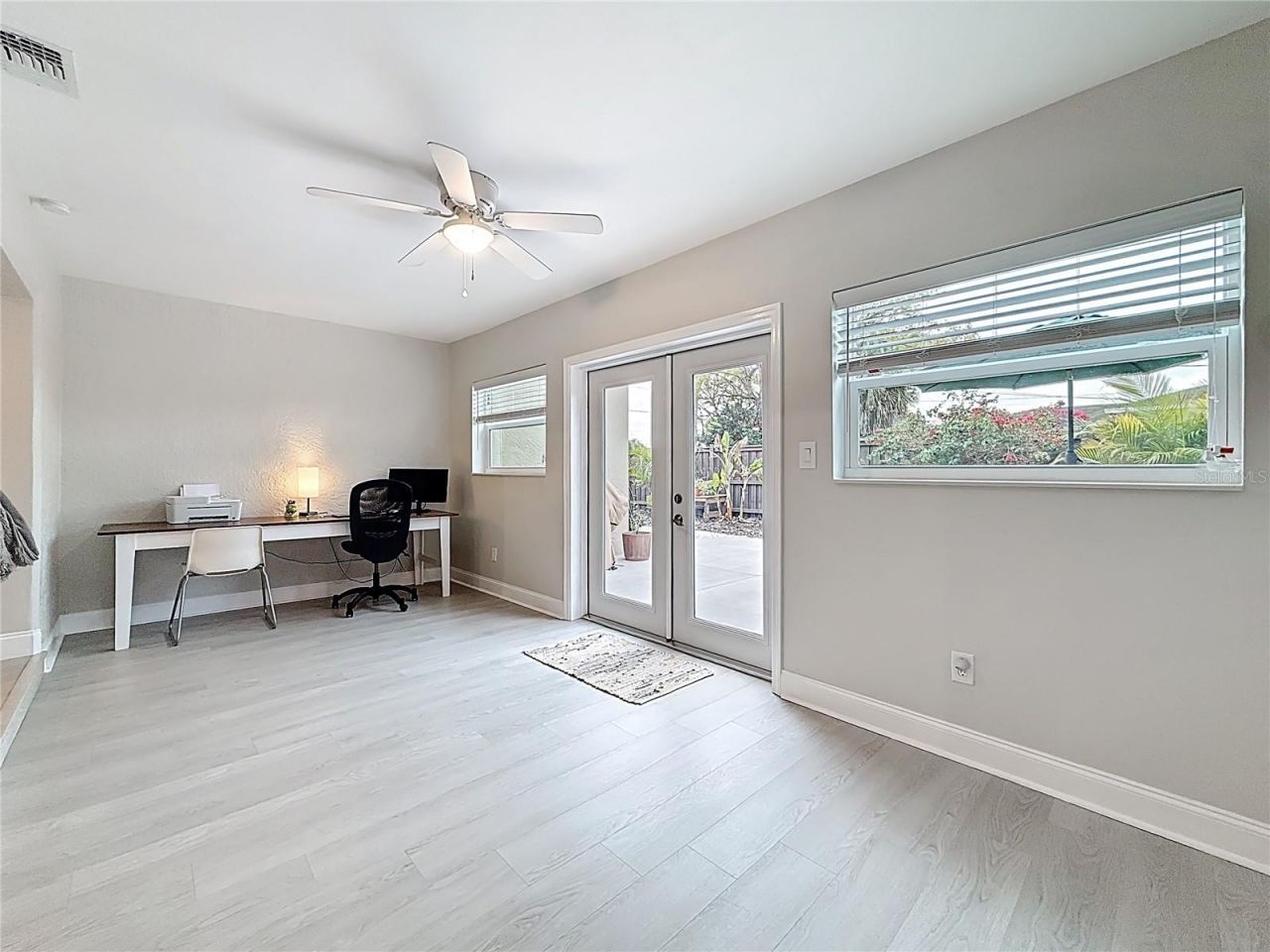 2400 Granada Circle W, Saint Petersburg, FL 33712 Photo