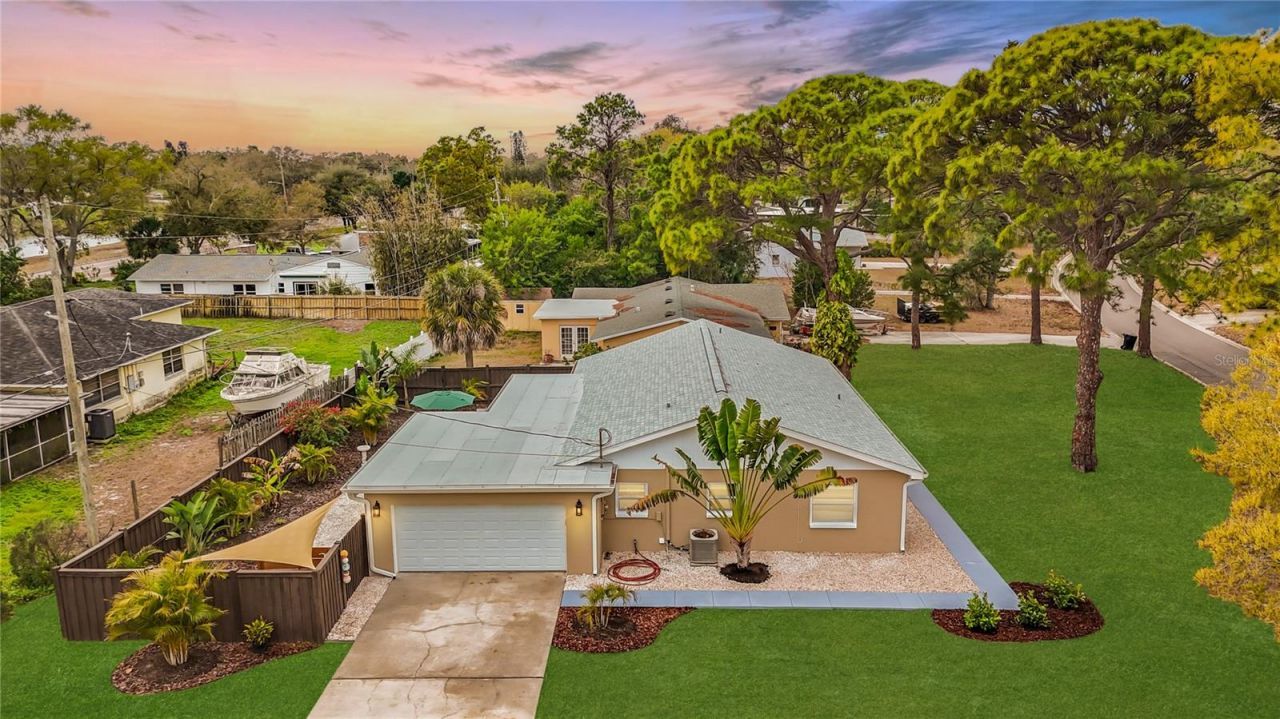 2400 Granada Circle W, Saint Petersburg, FL 33712 Photo