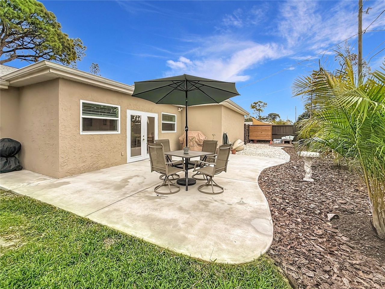 2400 Granada Circle W, Saint Petersburg, FL 33712 Photo