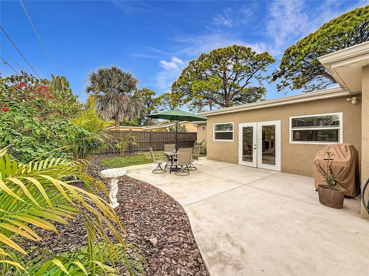 2400 Granada Circle W, Saint Petersburg, FL 33712 Photo