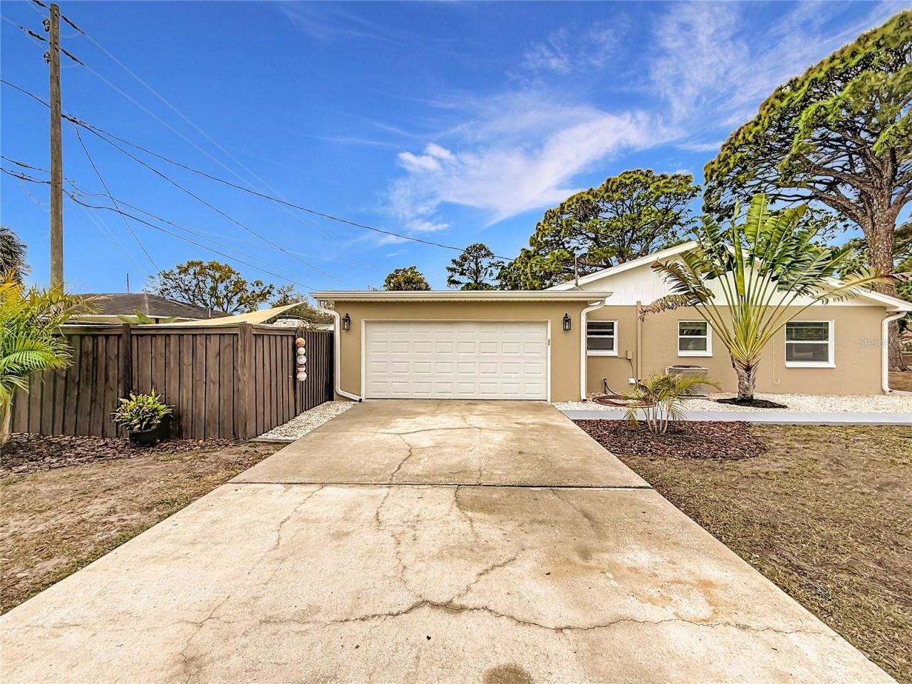 2400 Granada Circle W, Saint Petersburg, FL 33712 Photo