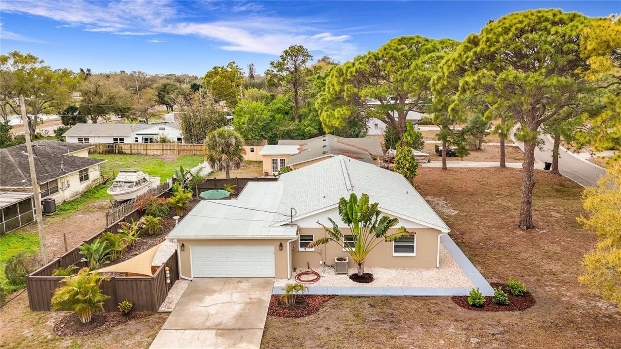 2400 Granada Circle W, Saint Petersburg, FL 33712 Photo