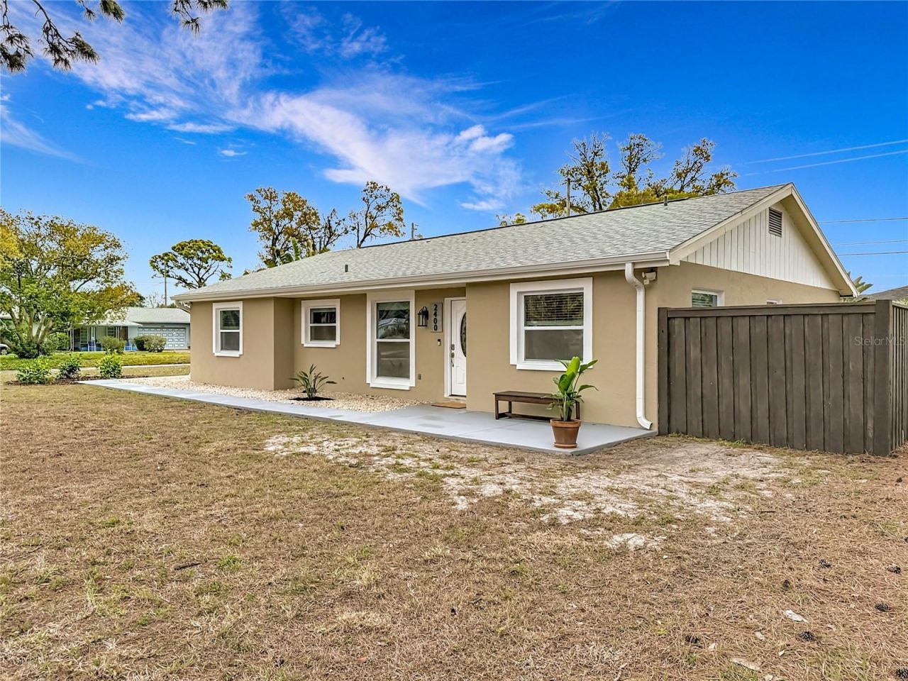 2400 Granada Circle W, Saint Petersburg, FL 33712 Photo