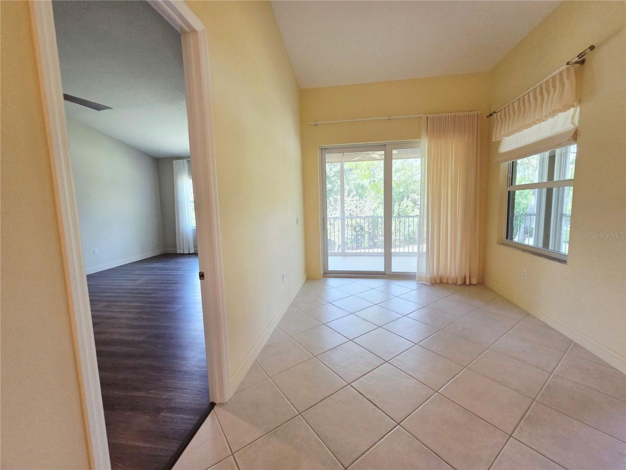 6775 Huntington Lakes Circle, Unit 202, Naples, FL 34119 Photo