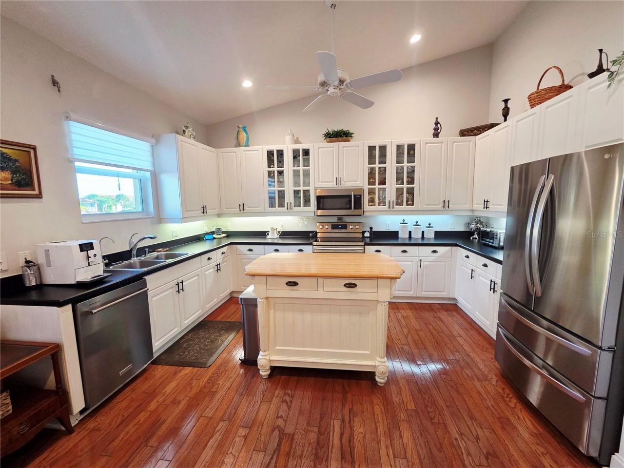 6775 Huntington Lakes Circle, Unit 202, Naples, FL 34119 Photo