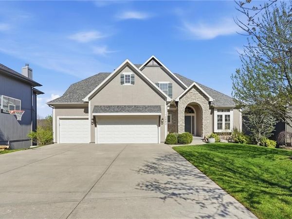 10883 S Barth Road, Olathe, KS 66061