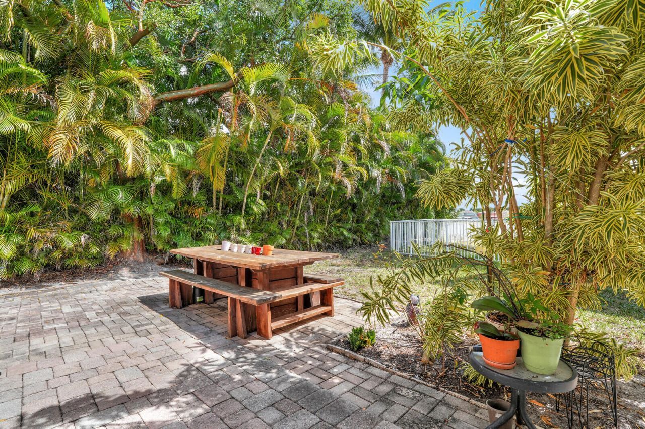 3484 Commodore Court, West Palm Beach, FL 33411 Photo