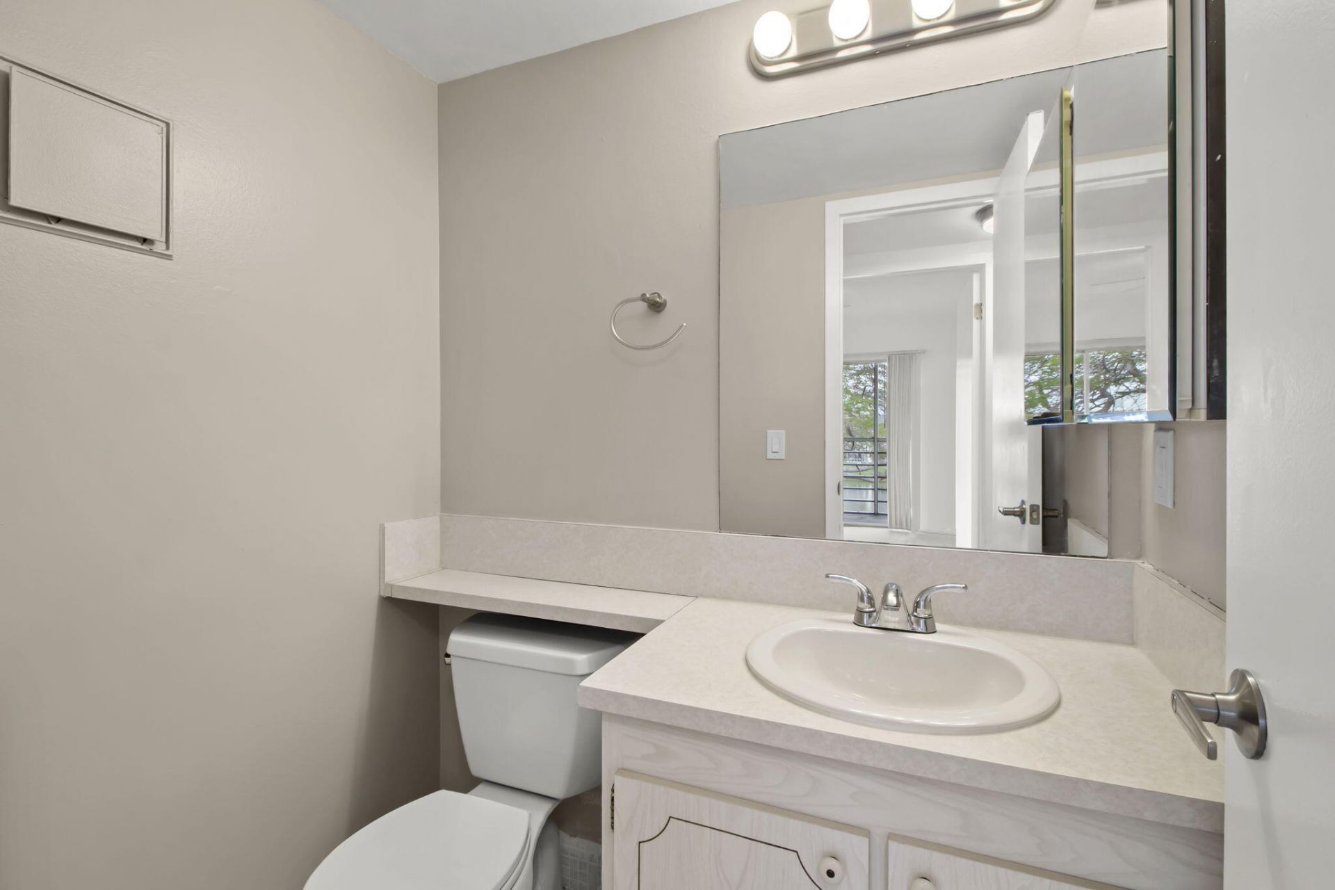 124 Preston C, Boca Raton, FL 33434 Photo