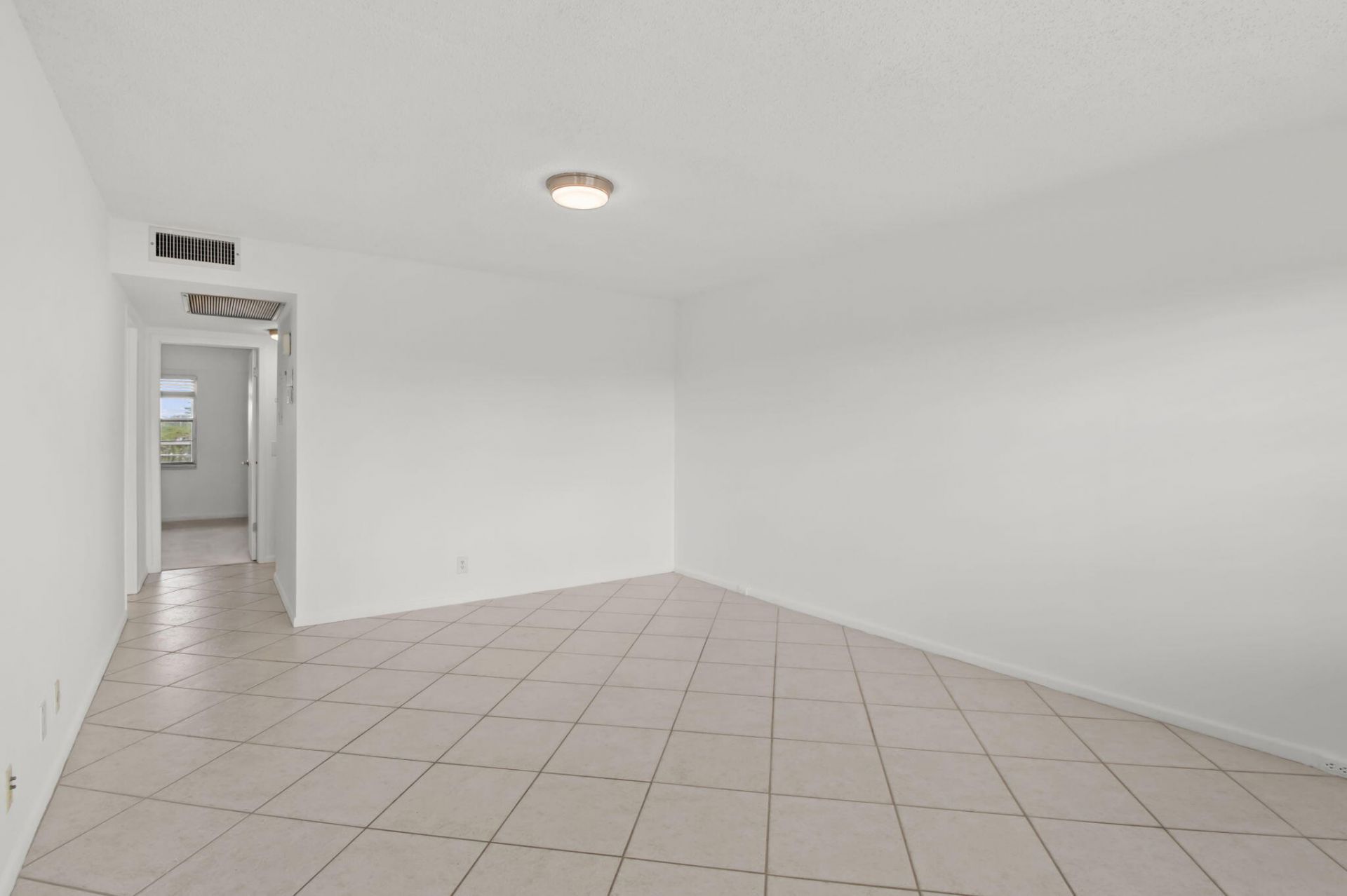 124 Preston C, Boca Raton, FL 33434 Photo