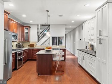 765 S 15TH STREET, PHILADELPHIA, PA 19146