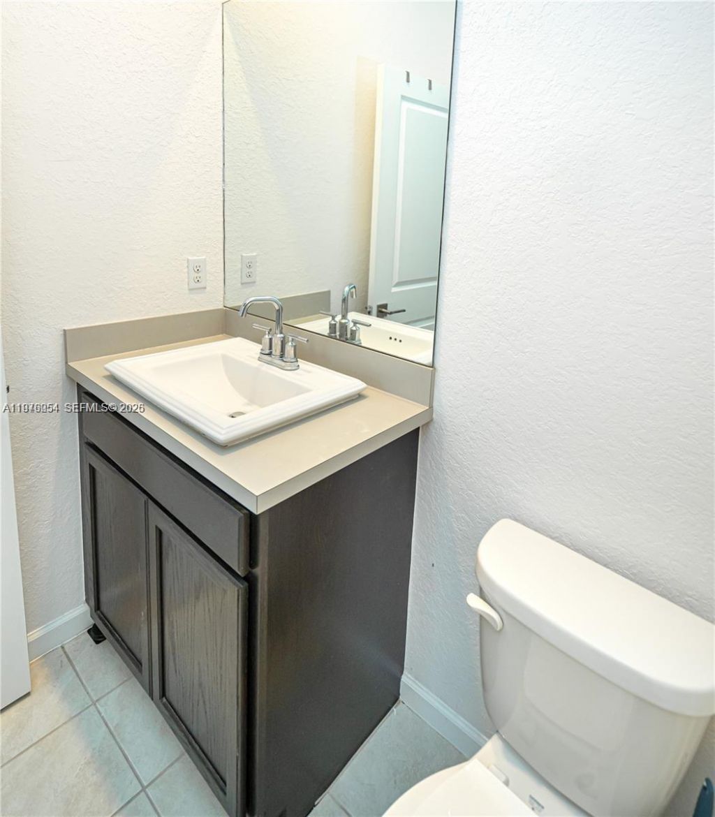 2820 NW 180th St , Miami Gardens, FL 33056 Photo