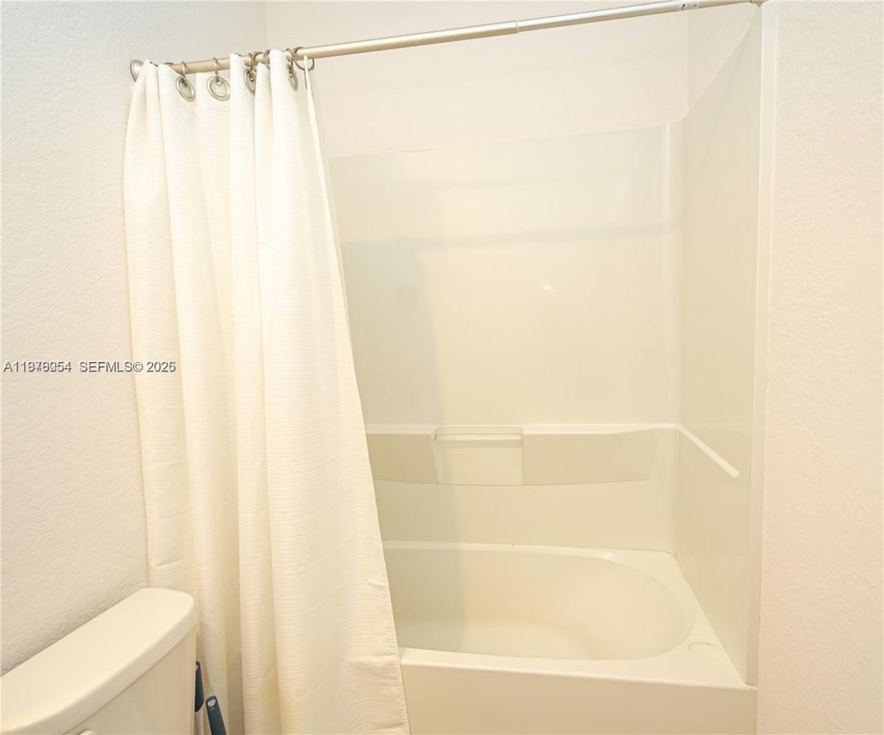 2820 NW 180th St , Miami Gardens, FL 33056 Photo