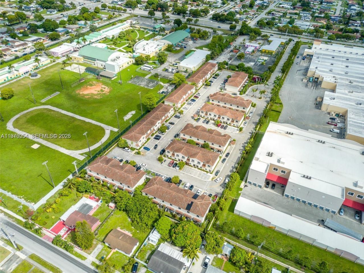 2820 NW 180th St , Miami Gardens, FL 33056 Photo