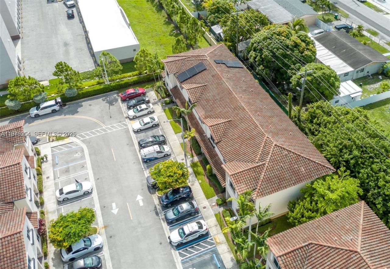 2820 NW 180th St , Miami Gardens, FL 33056 Photo