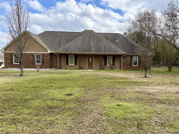 180 Haven Cove, Columbus, MS 39705