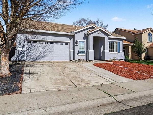 193 193 Mike Gartrell Cir, Sacramento, CA 95835