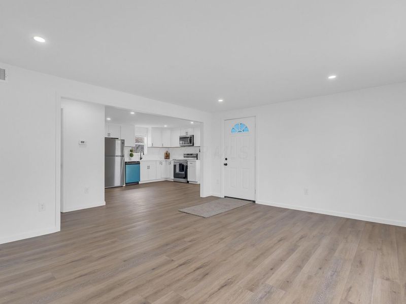 4534 N Fairgreen Drive, Dayton, OH 45416 Photo 6