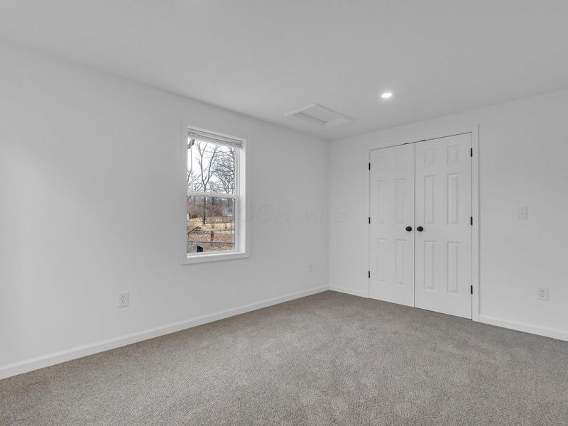 4534 N Fairgreen Drive, Dayton, OH 45416 Photo 9