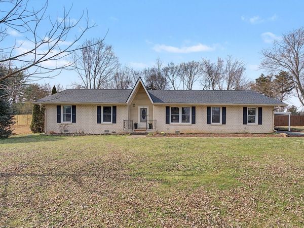 1226 Coffee Ave, Murfreesboro, TN 37129