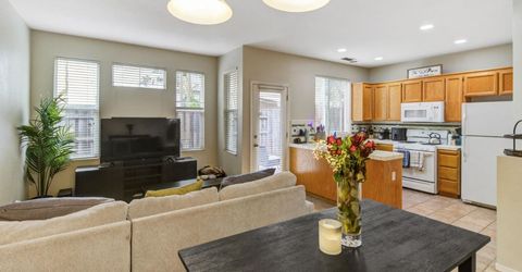 840 27th St, Sacramento, CA 95816 Photo