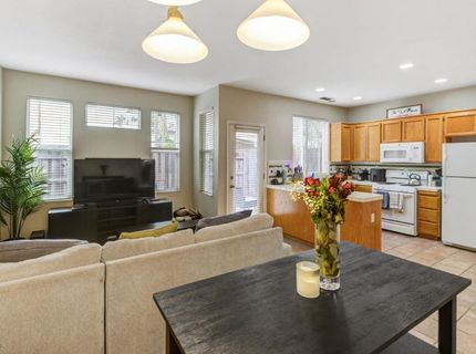 840 27th St, Sacramento, CA 95816 Photo