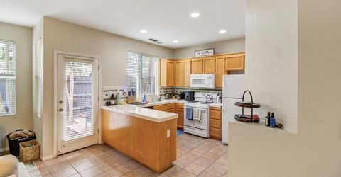 840 27th St, Sacramento, CA 95816 Photo