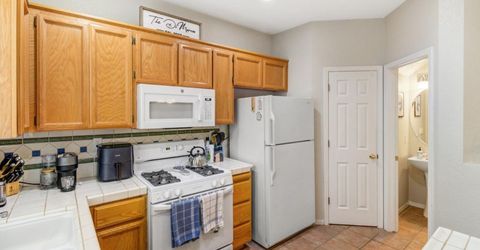 840 27th St, Sacramento, CA 95816 Photo