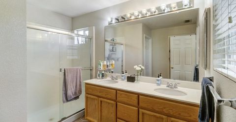 840 27th St, Sacramento, CA 95816 Photo