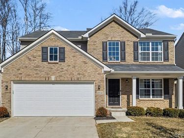 10541 Scarlet Oak Drive, Superior Twp, MI 48198