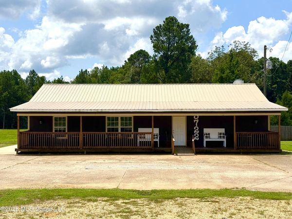 3722 Mississippi 69, Columbus, MS 39702