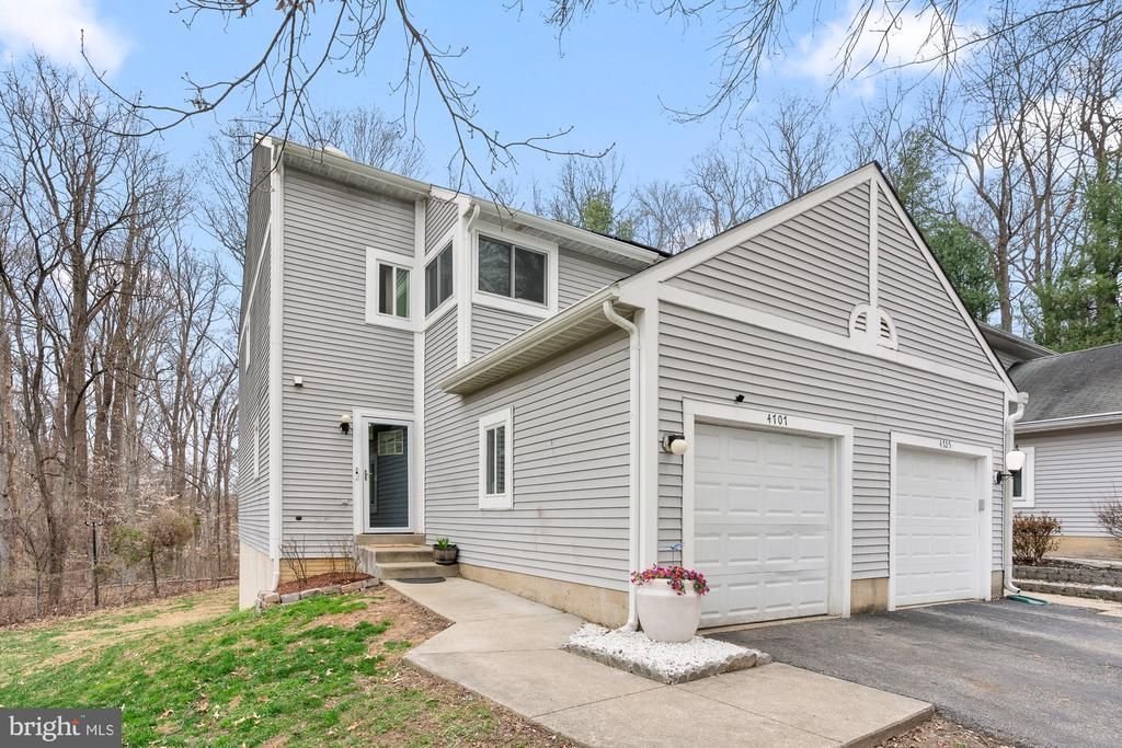 4707 Summertime Drive, Oxon Hill, MD 20745 Main Photo