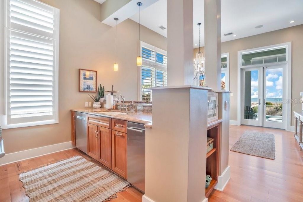 1423 N Atlantic Avenue, New Smyrna Beach, FL 32169 Photo