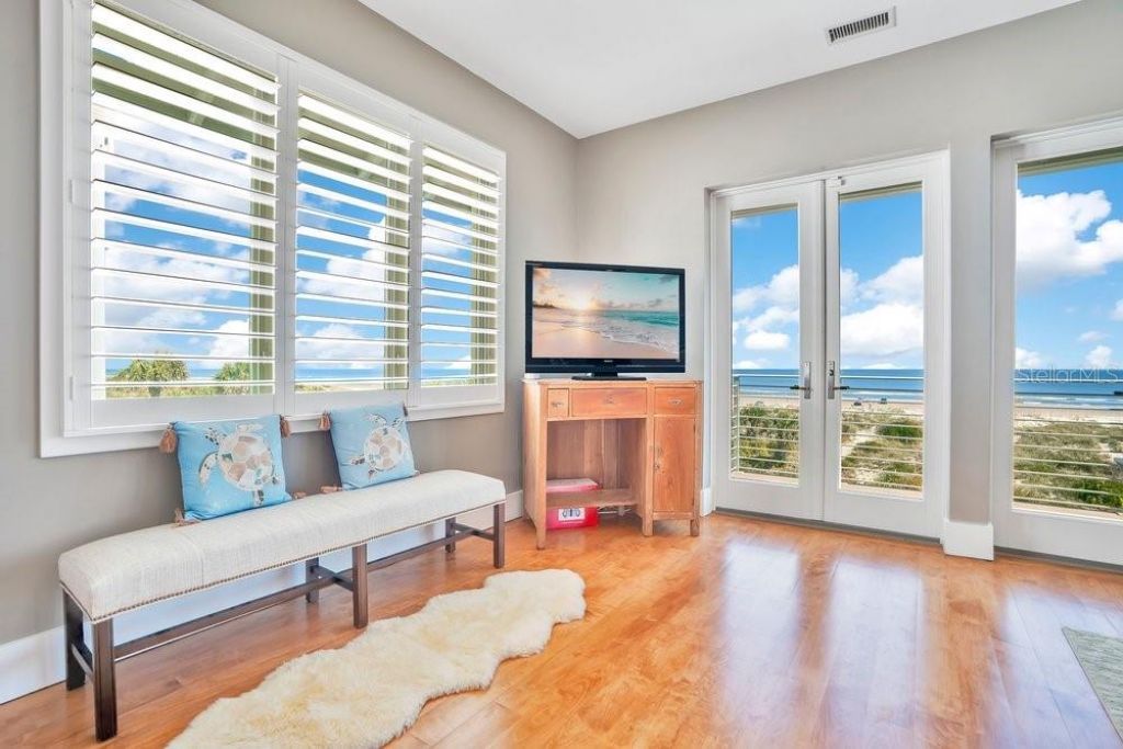 1423 N Atlantic Avenue, New Smyrna Beach, FL 32169 Photo