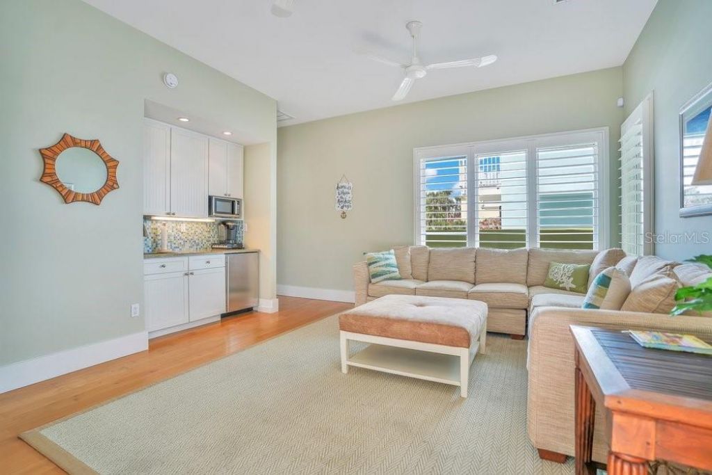 1423 N Atlantic Avenue, New Smyrna Beach, FL 32169 Photo