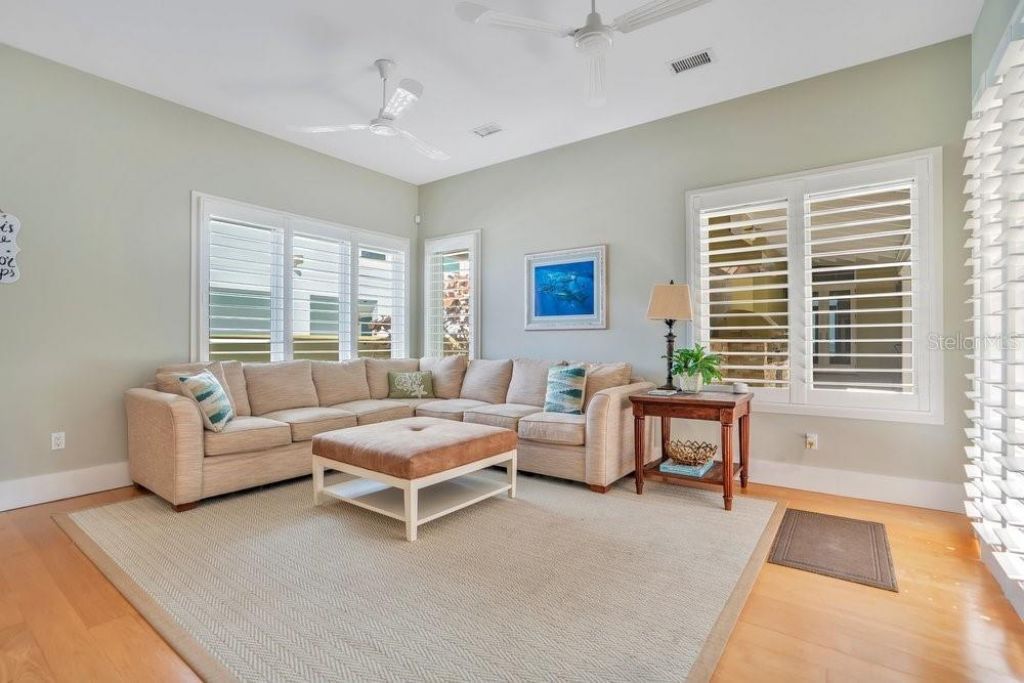 1423 N Atlantic Avenue, New Smyrna Beach, FL 32169 Photo