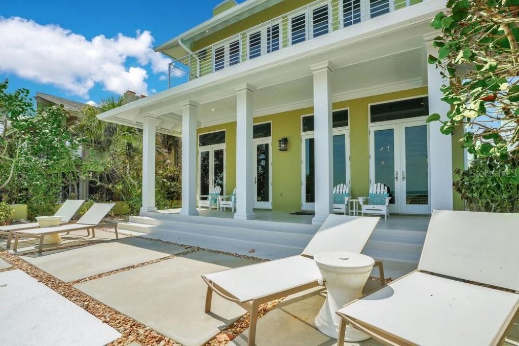 1423 N Atlantic Avenue, New Smyrna Beach, FL 32169 Photo