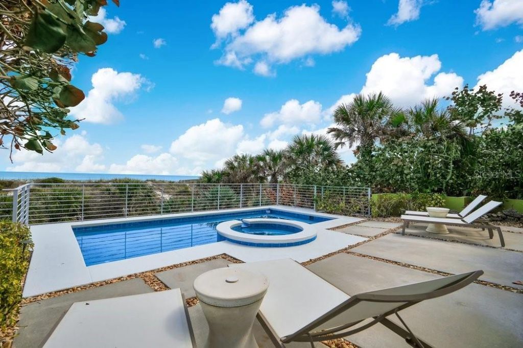 1423 N Atlantic Avenue, New Smyrna Beach, FL 32169 Photo