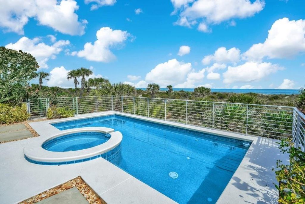 1423 N Atlantic Avenue, New Smyrna Beach, FL 32169 Photo