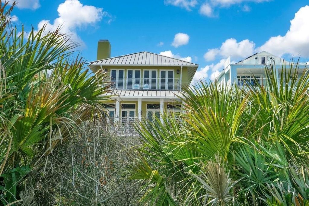 1423 N Atlantic Avenue, New Smyrna Beach, FL 32169 Photo