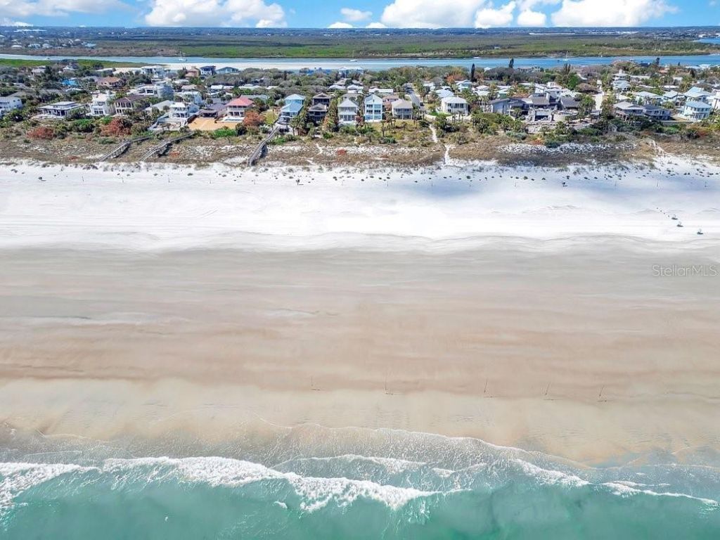 1423 N Atlantic Avenue, New Smyrna Beach, FL 32169 Photo