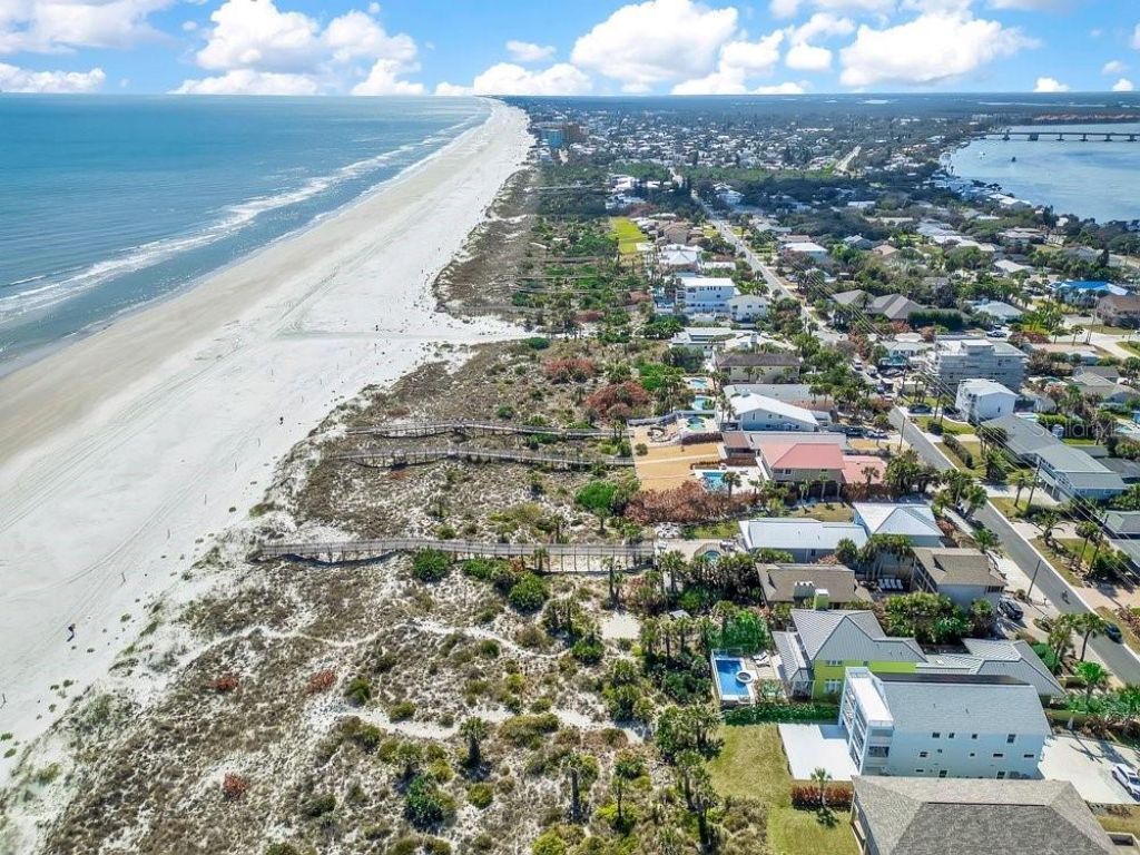 1423 N Atlantic Avenue, New Smyrna Beach, FL 32169 Photo