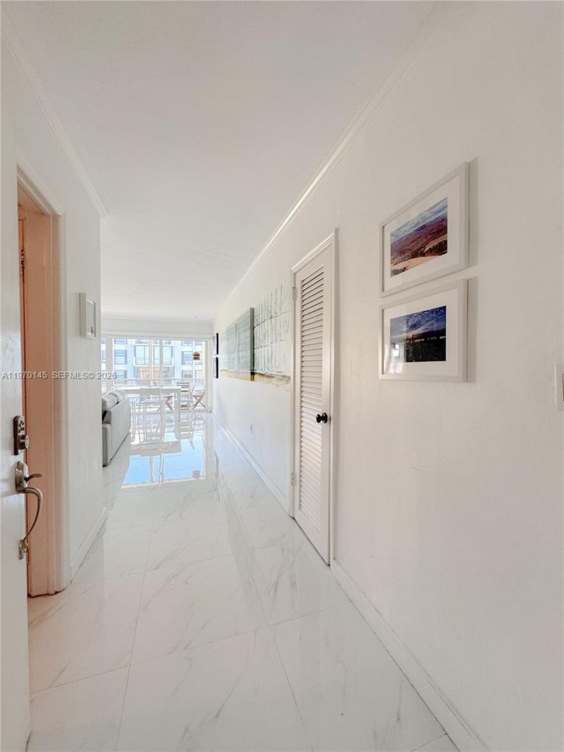 555 Crandon Blvd , Unit 82, Key Biscayne, FL 33149 Photo