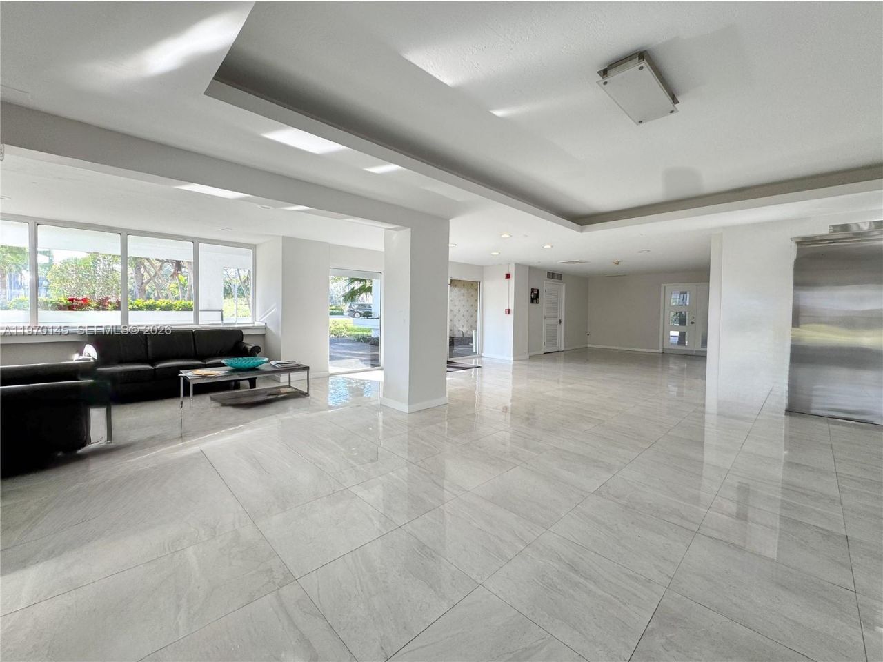 555 Crandon Blvd, Unit 82, Key Biscayne, FL 33149 Photo