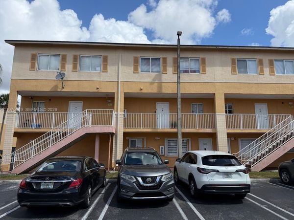 6255 Kendale Lakes Cir, Unit 128, Miami, FL 33183