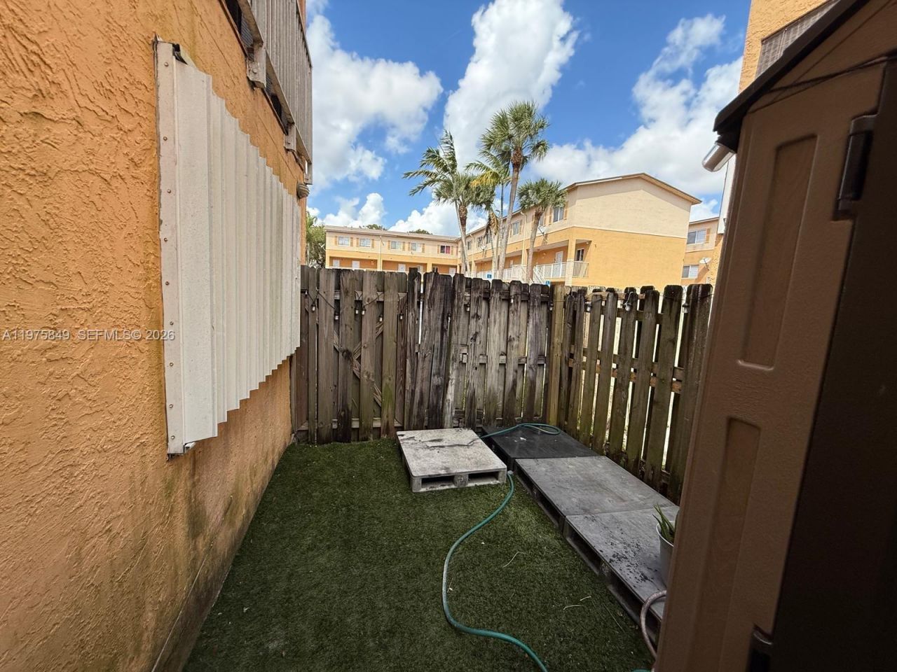 6255 Kendale Lakes Cir, Unit 128, Miami, FL 33183 Photo